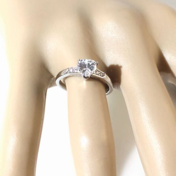 Simulated Diamond Heart Ring Sterling Silver Size 7 - Picture 4 of 5